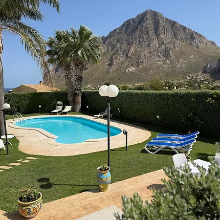 Le Di Palma - Maria * Custonaci