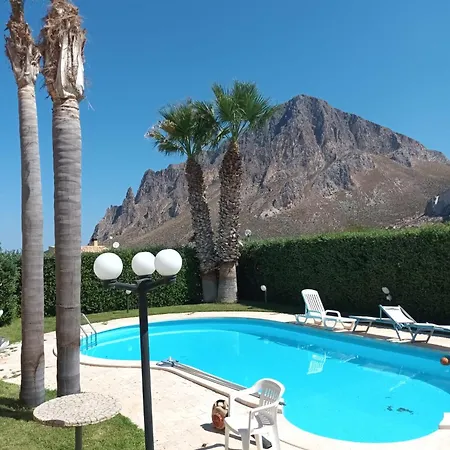 Le Di Palma - Maria Villa